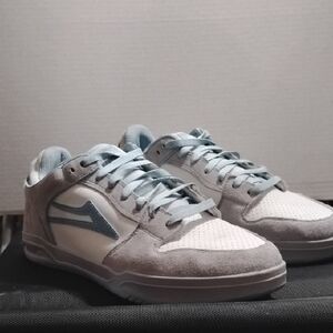 Stylish Gray and White Men's Sneakers